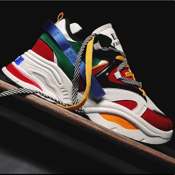 Vintage Sneakers - Picture 2 of 5